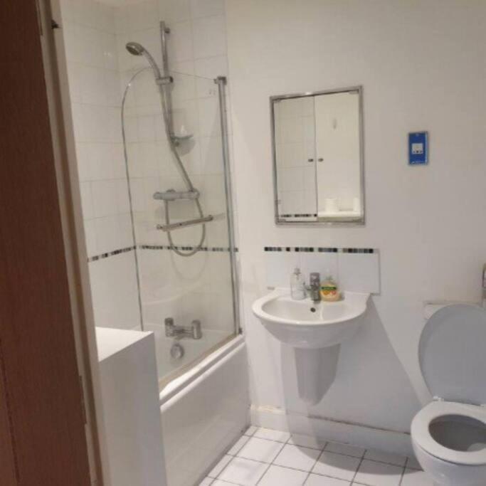 Lovely Waterfront Flat Canary Wharf Excel Centre Apartment London Luaran gambar
